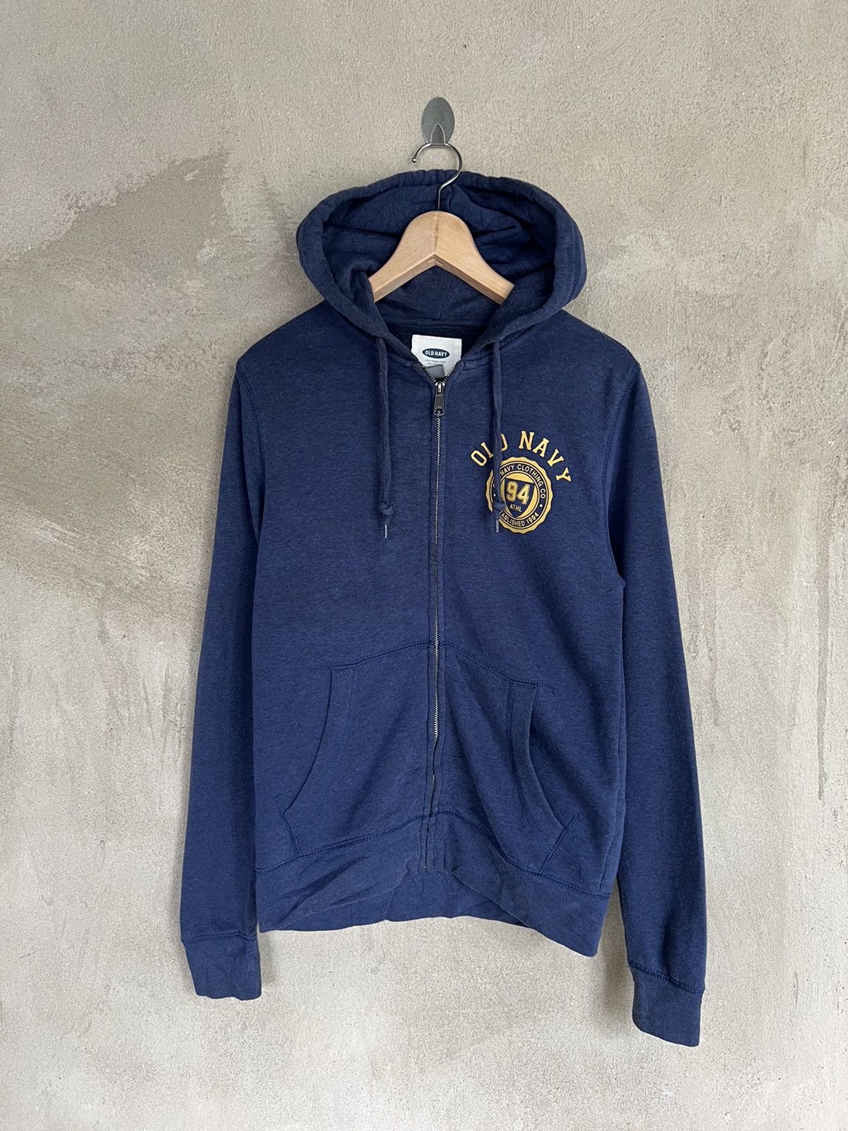 Old Navy Old Navy Spell Out Hoodies Size US XS / EU 42 / 0 - 2 Thumbnail