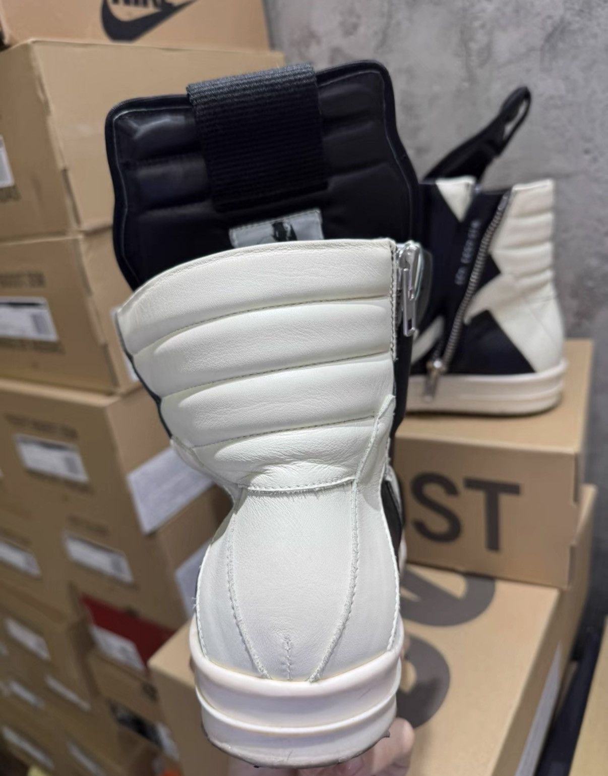 Rick Owens Rick Owens Main Line Triangle K37 Size US 9 / EU 42 - 2 Thumbnail