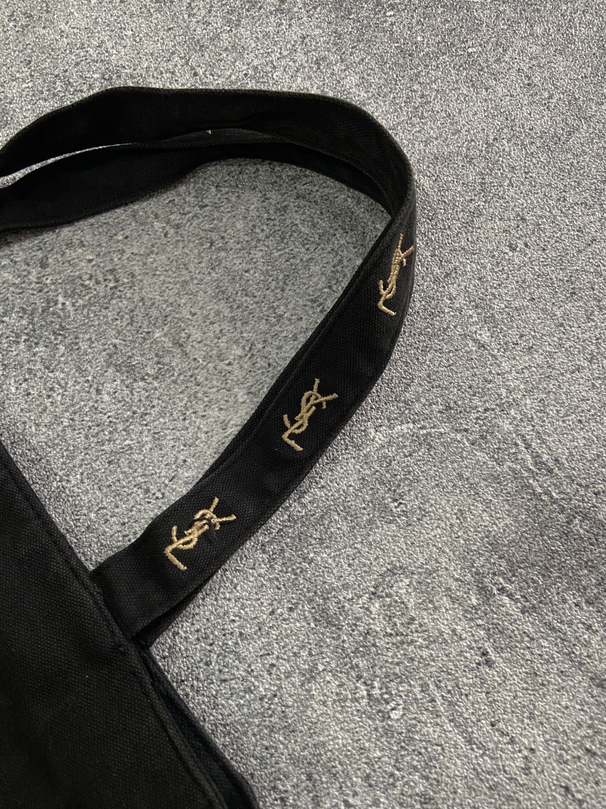 Yves Saint Laurent Yves saint lauren novelty totebag black gold embroidery logo Size ONE SIZE - 4 Thumbnail