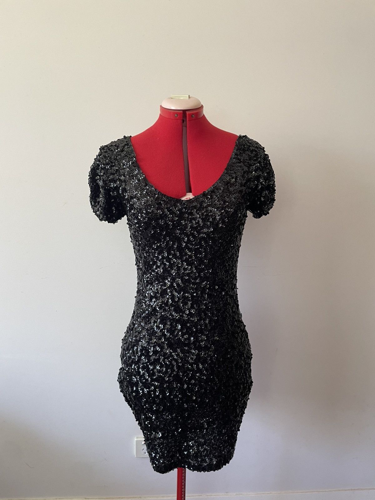 Other Caroline Morgan Sequinned Cocktail Dress Size M / US 6-8 / IT 42-44 - 1 Thumbnail