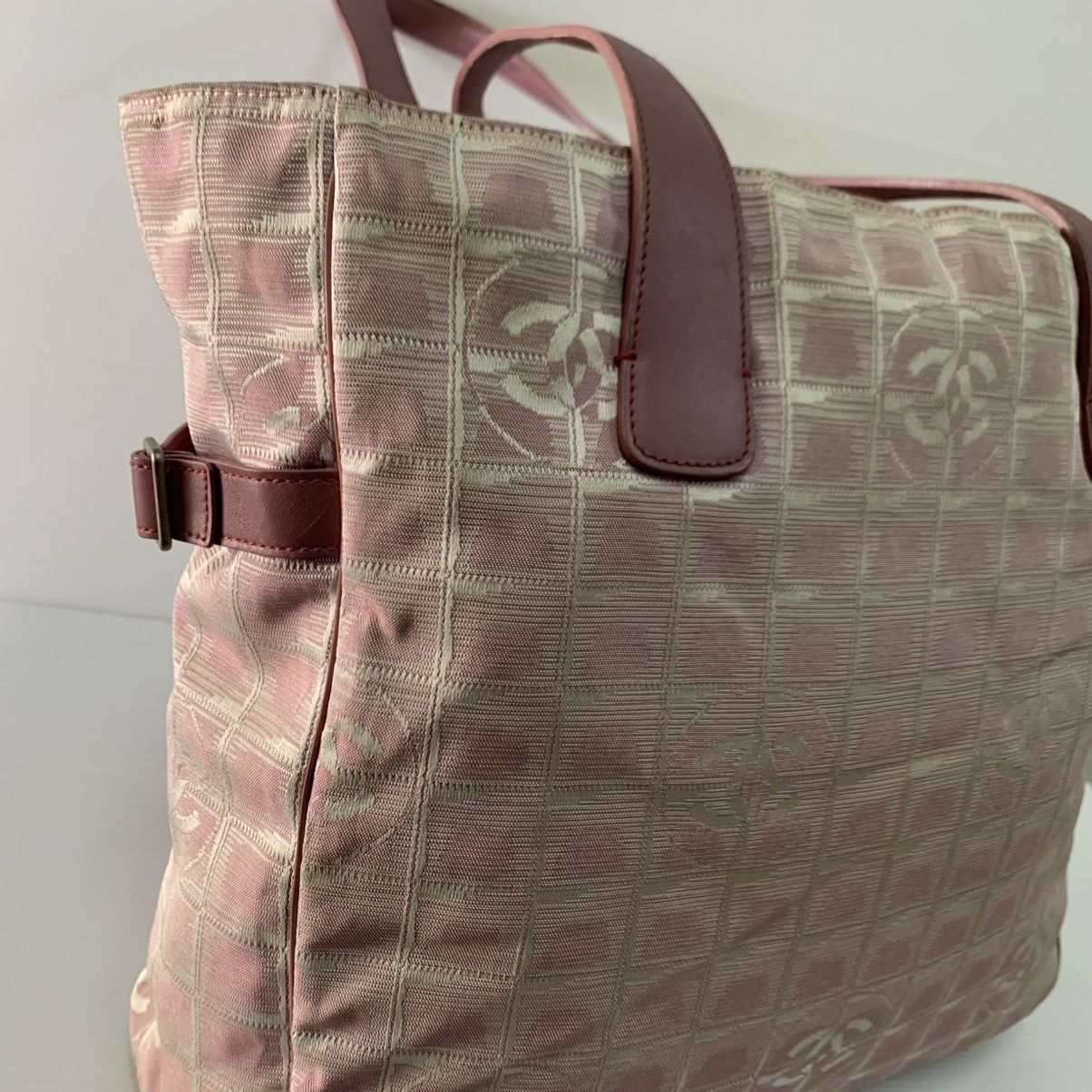 Chanel Chanel Traveline Pink Large Tote Bag Size ONE SIZE - 9 Thumbnail