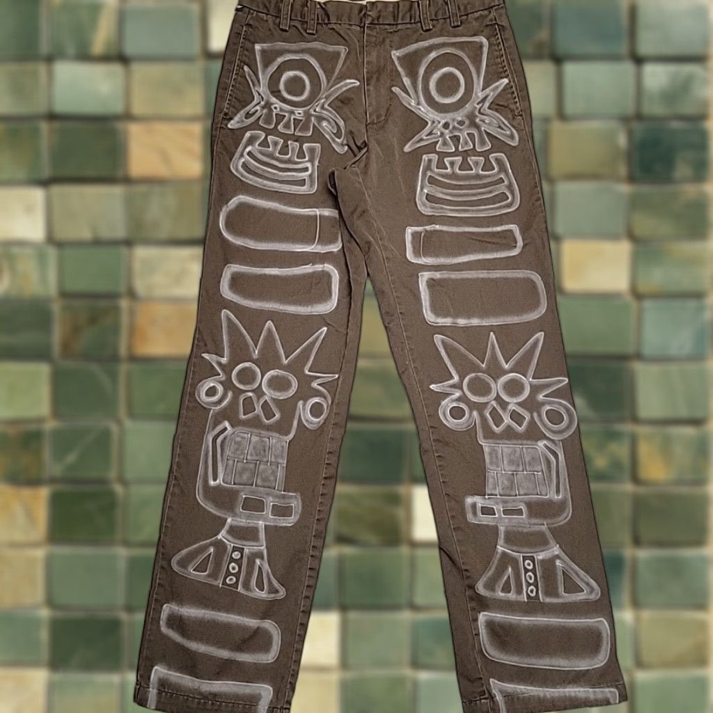 Dockers Hand Painted Tiki Pants Mens 34x34 Brown Chino Tribal Art Surf Skater Graffiti DOCKERS Pants Mens 34 Brown Chino Art Surf Graffiti Twill Cotton Size US 34 / EU 50 - 1 Thumbnail