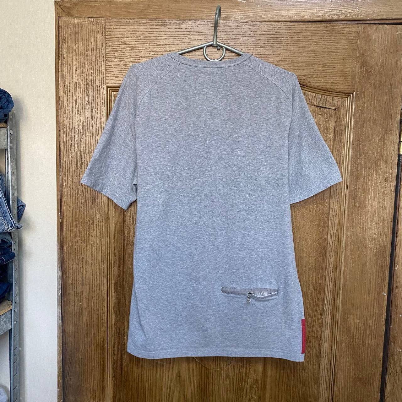 Prada Prada T-Shirt Red Tab Size US L / EU 52-54 / 3 - 5 Thumbnail