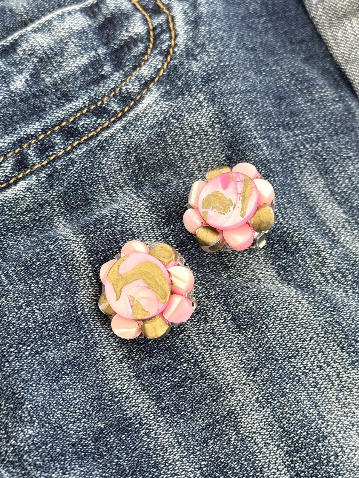 Japanese Brand ★0% TAX★ Y2K JAPANESE MOTIVE GOLDEN FLOWERS EARRINGS CLIPS Size ONE SIZE - 2 Thumbnail
