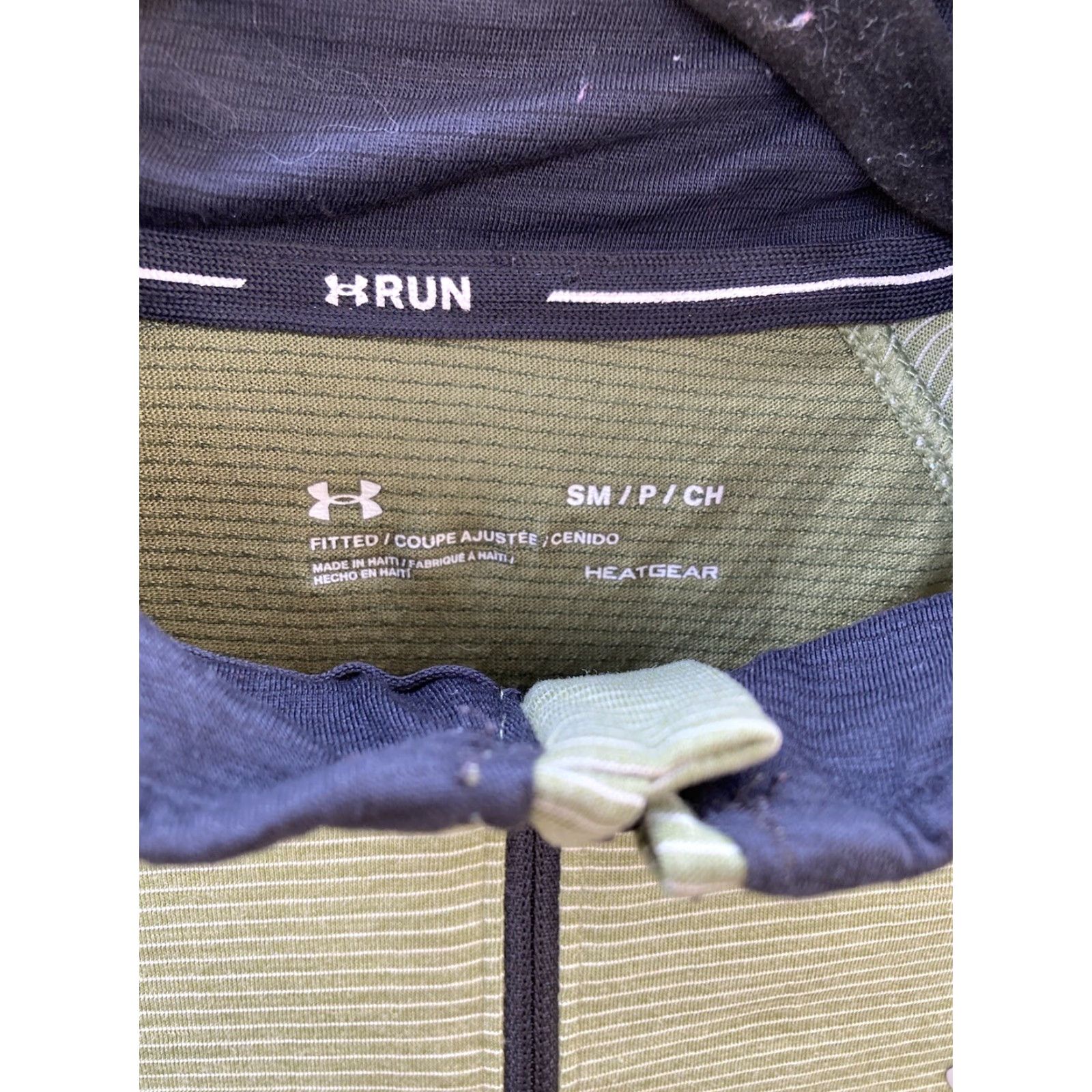 Under Armour Under Armour Run Shirt Hunter Green S Men's Half-Zip Breathable Activewear Striped Logo 1/4 Zip Long Sleeve Regular Color Green Mens Size US S / EU 44-46 / 1 - 2 Thumbnail