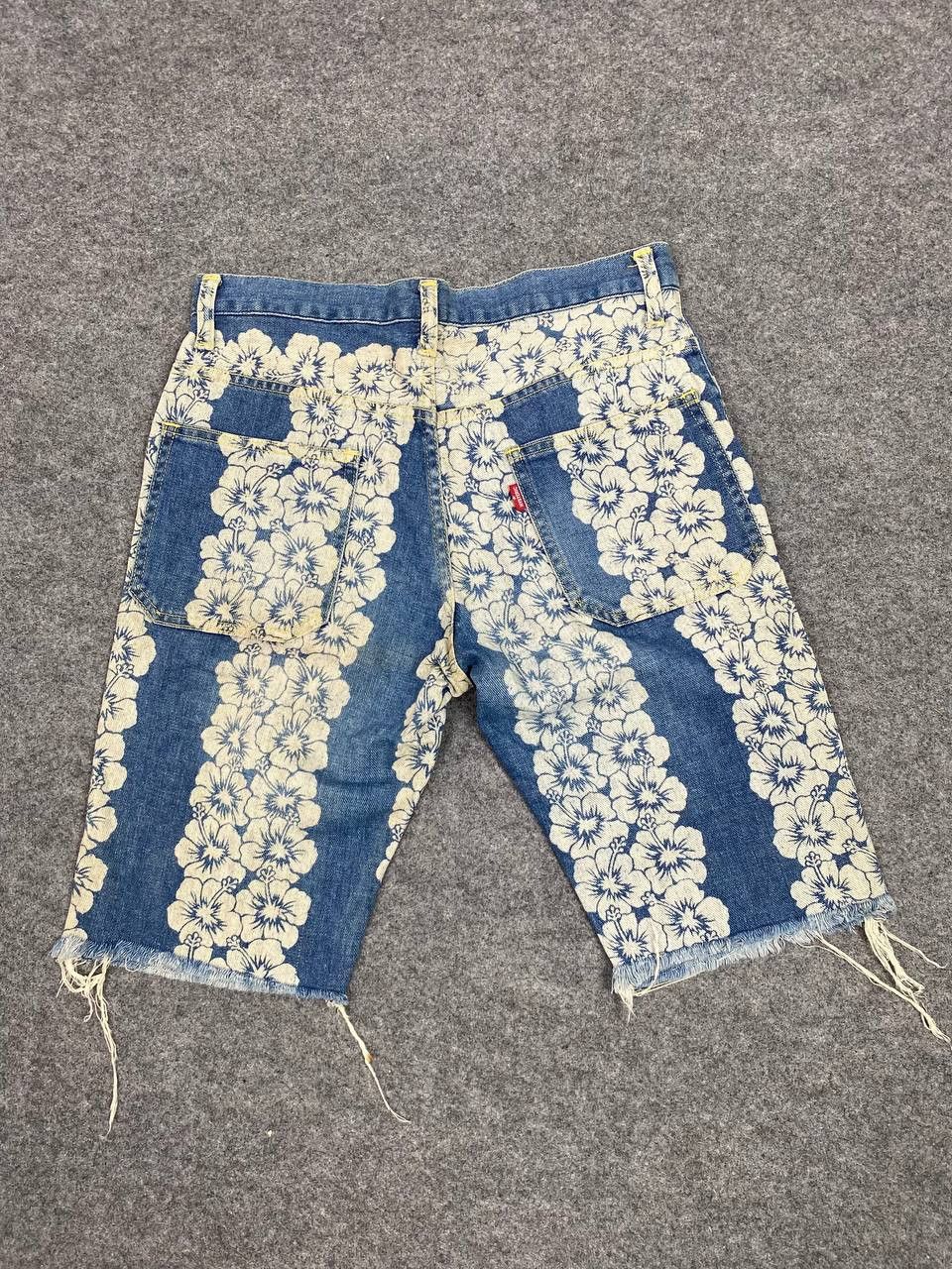 Hysteric Glamour vintage hysteric glamour floral all over print cropped denim Size US 30 / EU 46 - 1 Thumbnail
