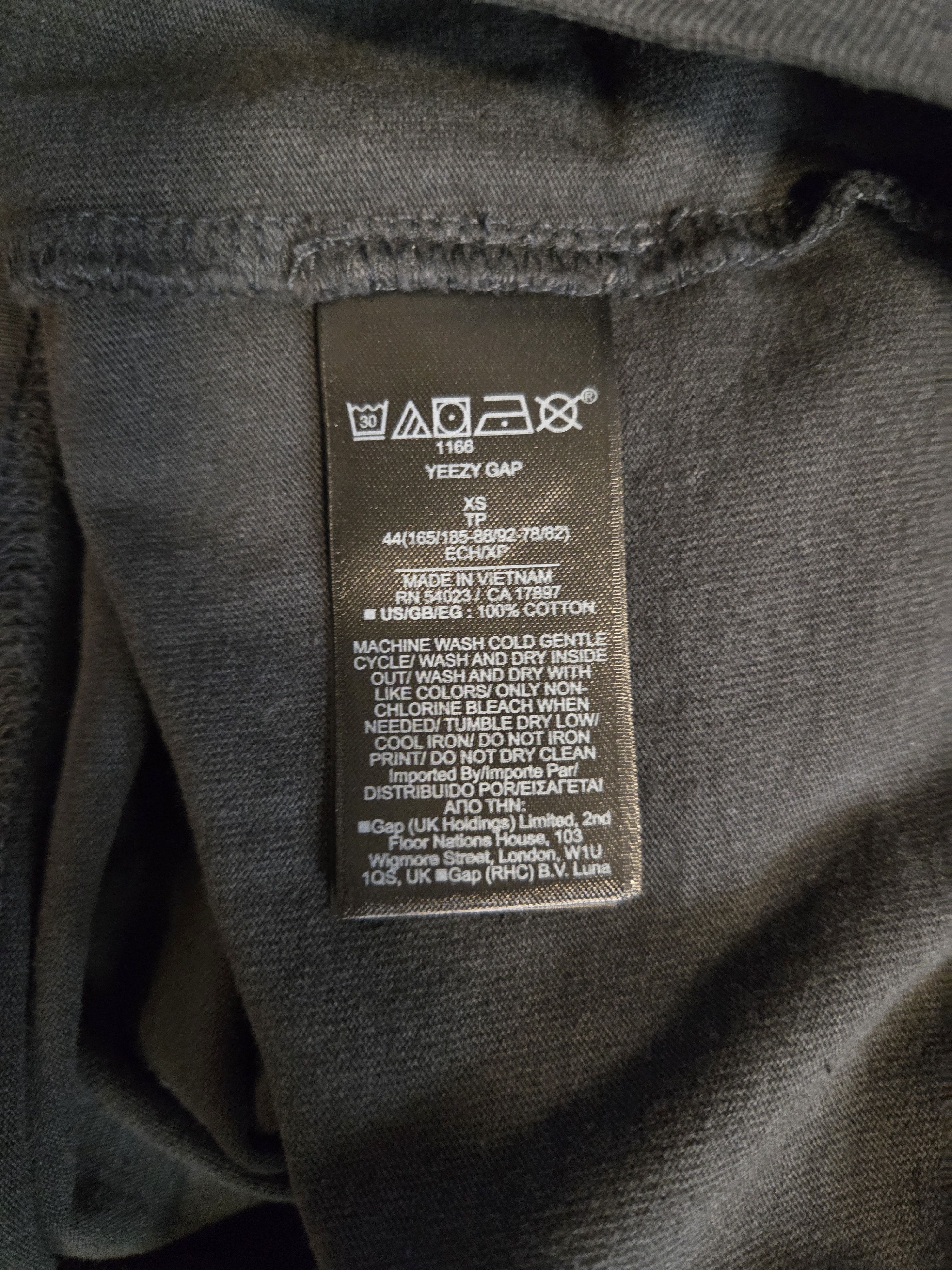 Balenciaga × Gap × Kanye West Yeezy gap balenciaga dove long sleeve tee black size xs Size US XS / EU 42 / 0 - 4 Thumbnail