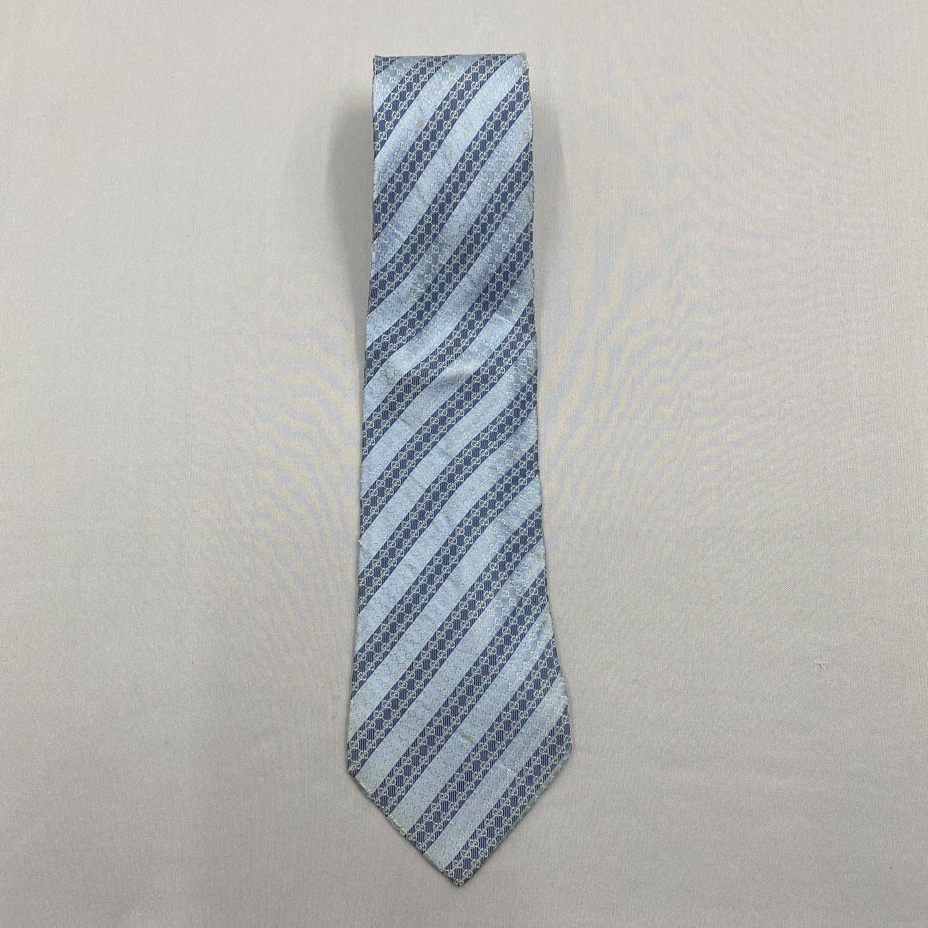 Japanese Brand Vintage Gucci SILK Necktie Cravate Pure Silk Neck Tie Size ONE SIZE - 3 Thumbnail