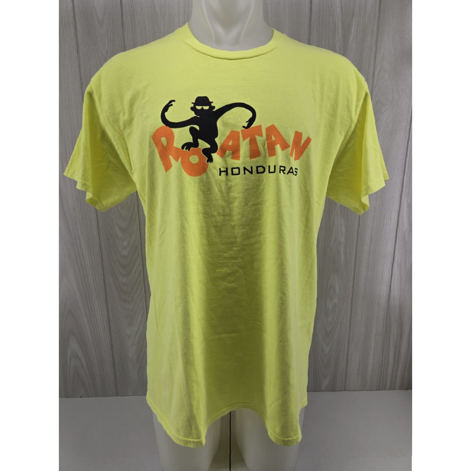Port & Company VINTAGE Port & Company Roatan Honduras Shirt Mens Large Neon Yellow Short Sleeve Monkey Shirt Mens Large Neon Yellow Short Sleeve Monkey Size US L / EU 52-54 / 3 - 2 Thumbnail