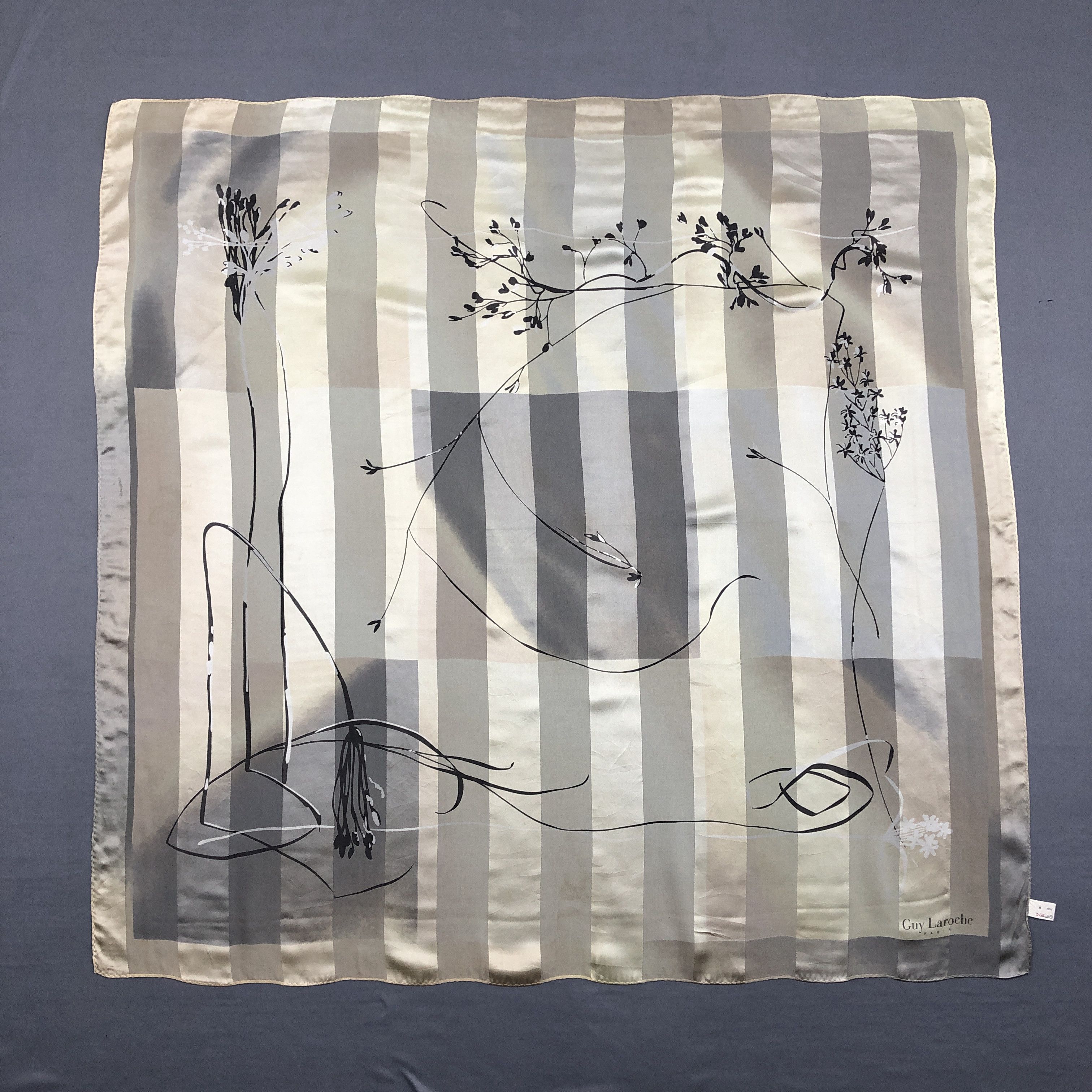 Guy Laroche × Vintage Vintage Guy Laroche SILK Scarf Twill Stole Wraps Scarves Size ONE SIZE - 1 Thumbnail