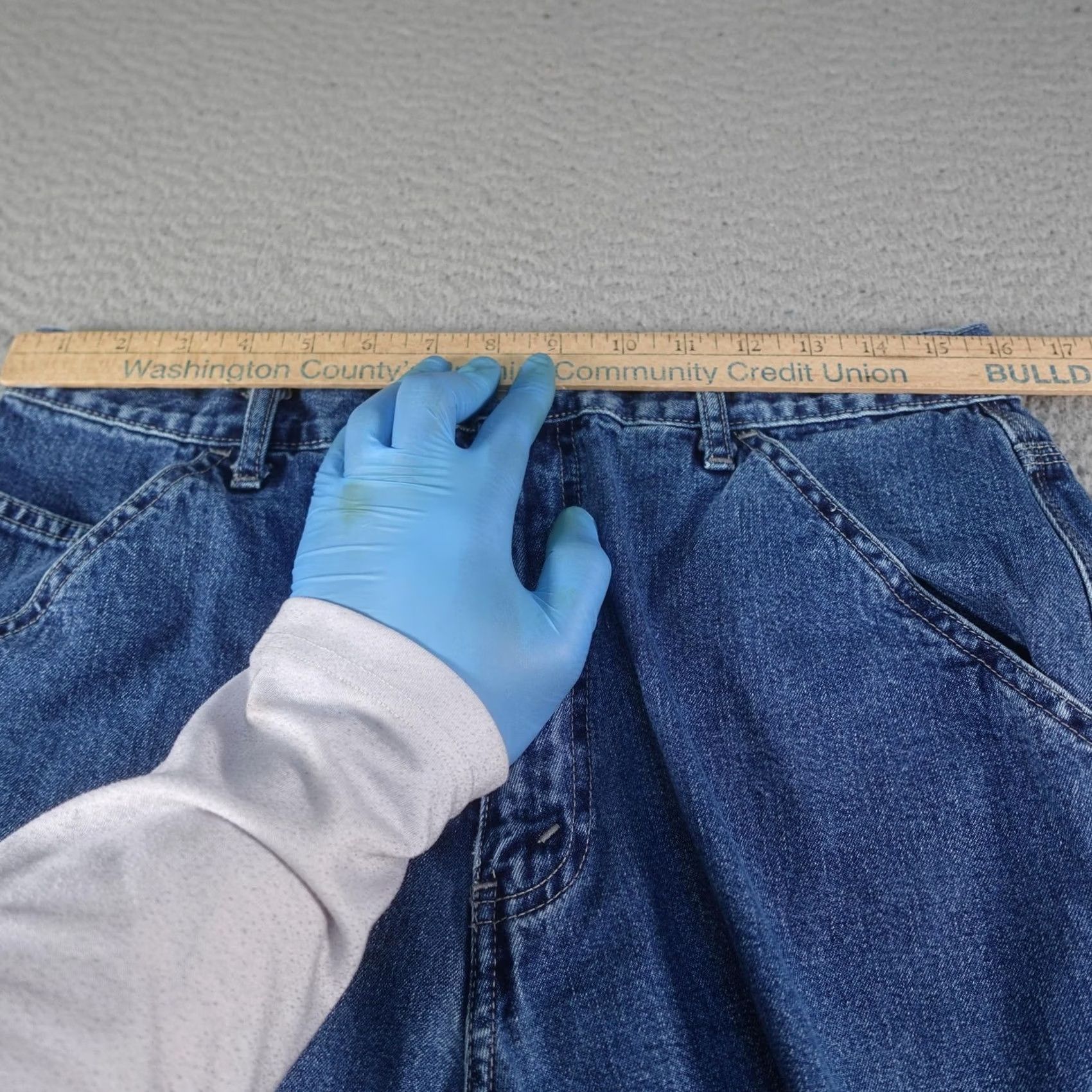 Levi's VINTAGE Levi's SilverTab Denim Cargo Shorts Mens 34 Blue Baggy Workwear Carpenter Shorts Size US 34 / EU 50 - 6 Thumbnail