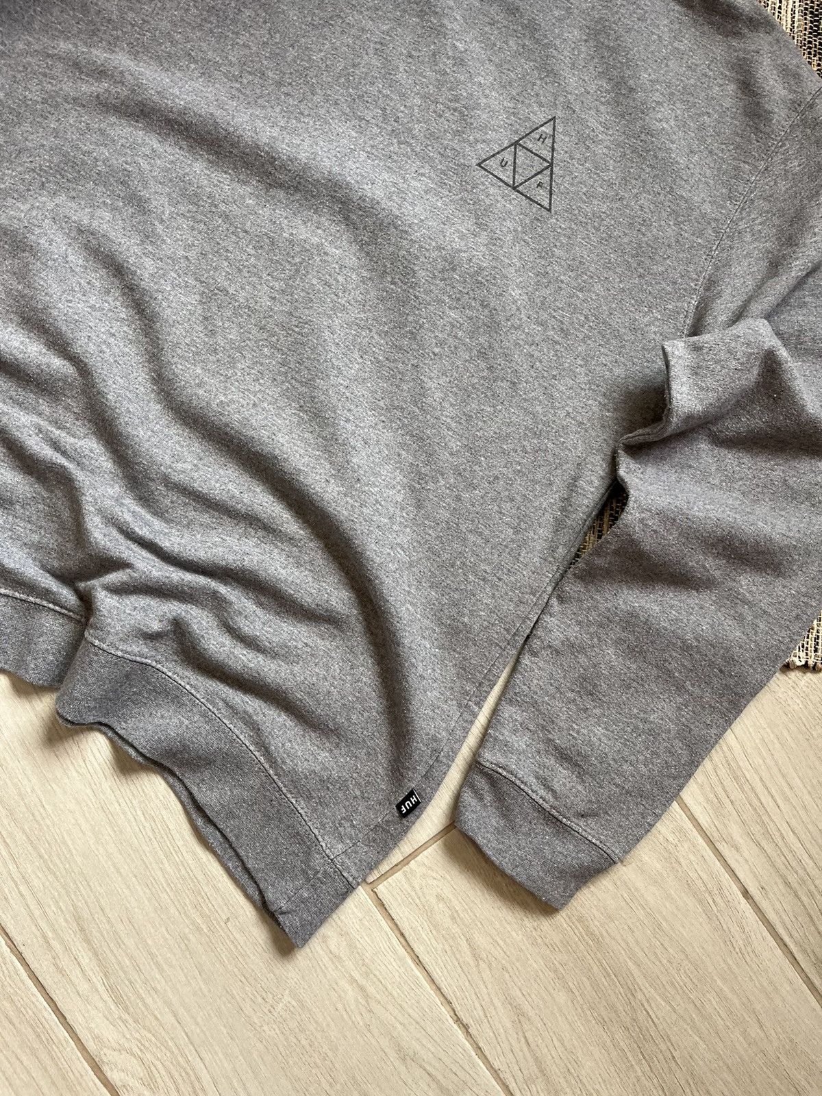 Huf HUF sweatshirt blank grey minimalistic Size US L / EU 52-54 / 3 - 7 Thumbnail