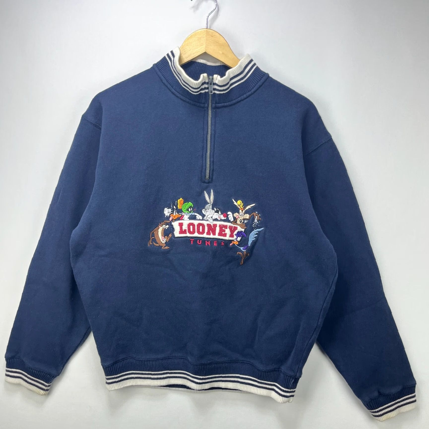 Vintage VINTAGE 90s Looney Tunes Bugs Bunny Sweatshirt Shirt Mens S Black Pullover Long Sleeve Vintage 90s Theme 90s Bugs Bunny Sweatshirt Mens S Black Size US S / EU 44-46 / 1 - 2 Thumbnail