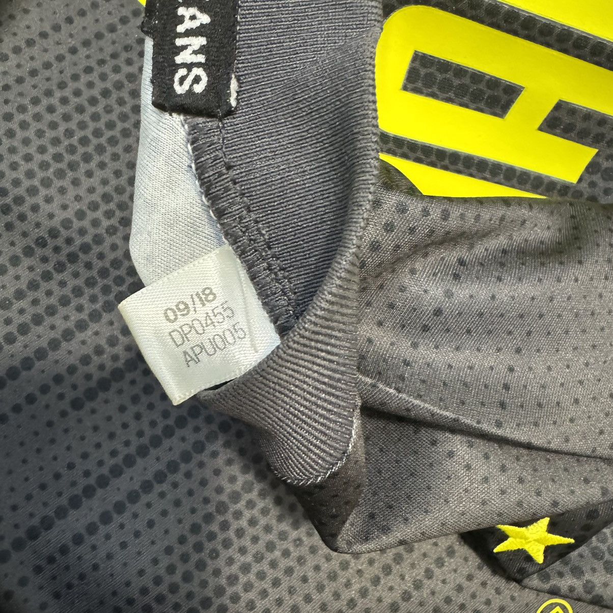Adidas Juventus 18/19 away shirt #8 Marschisio Size US M / EU 48-50 / 2 - 9 Thumbnail