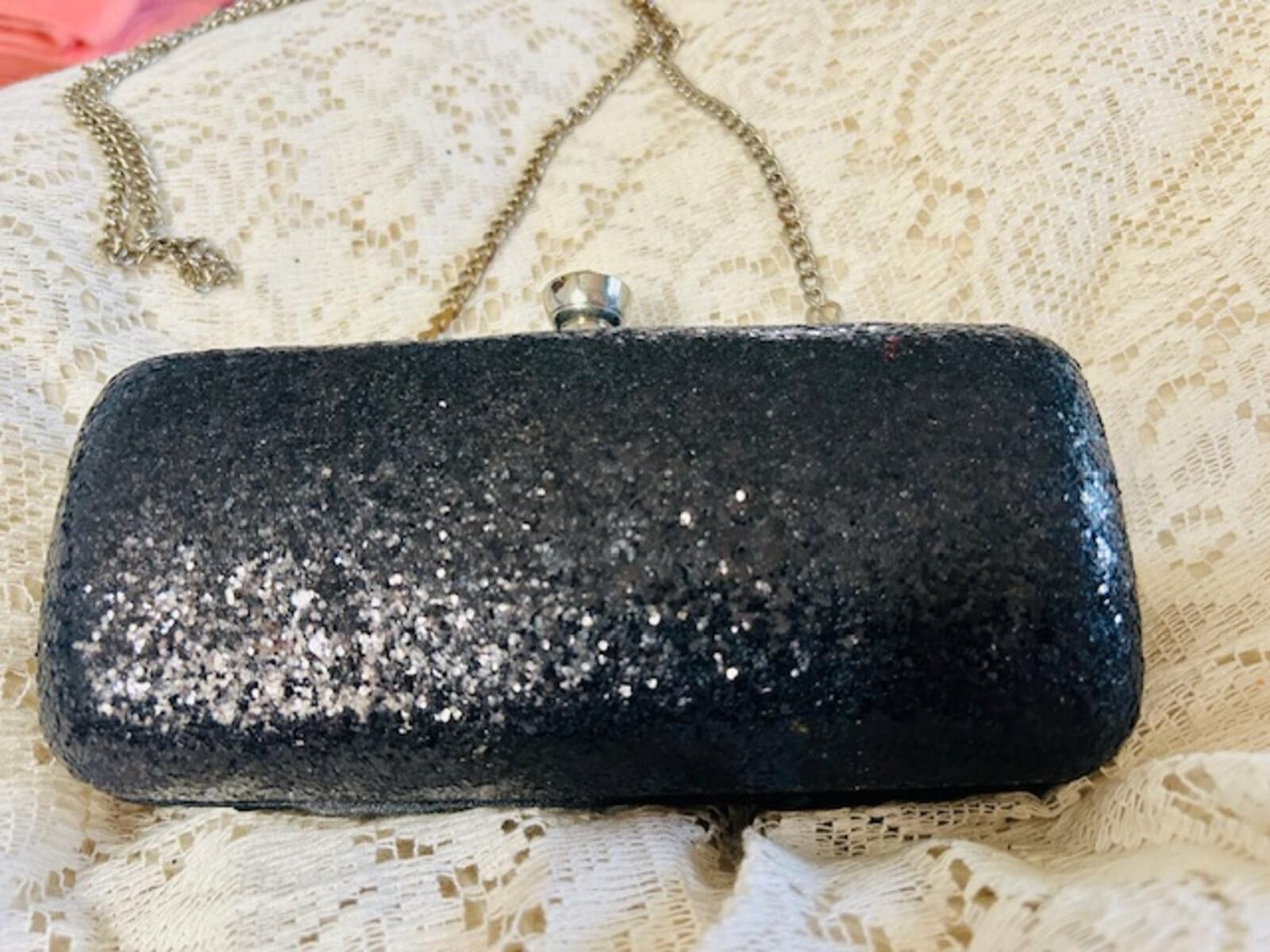 The Unbranded Brand Vtg Black Glitter Evening Clutch Silver Chain Gemstone Clasp Size ONE SIZE - 3 Thumbnail