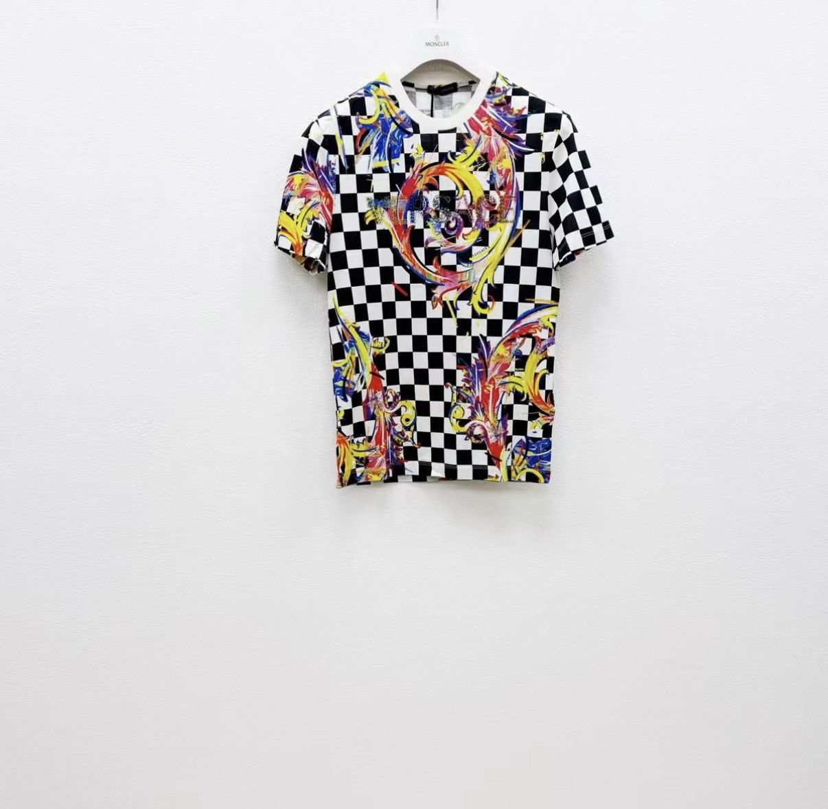 Versace VERSACE Rhinestone Short Sleeve T-shirt J30 Size US XS / EU 42 / 0 - 1 Thumbnail