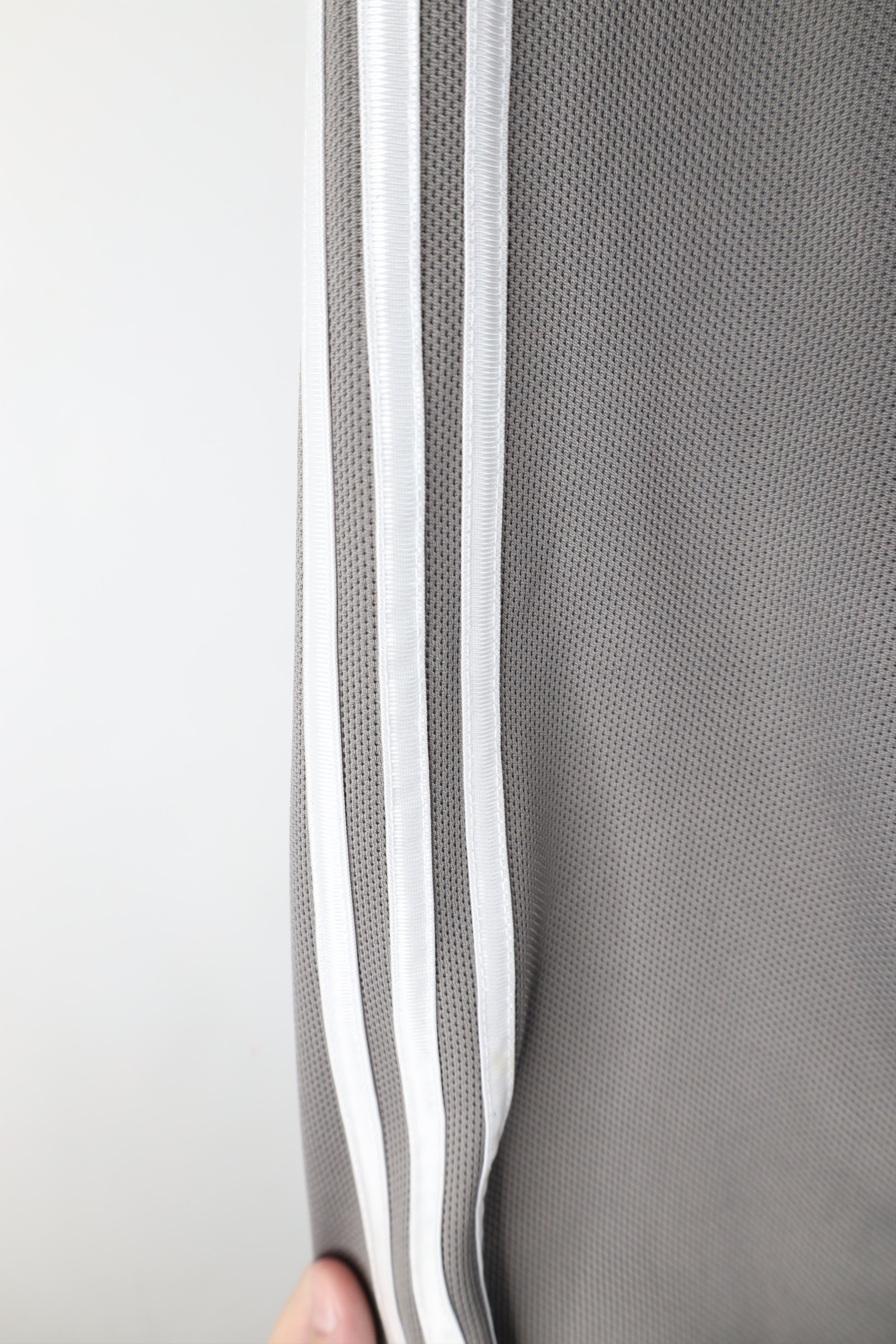 Adidas Vintage Y2K Adidas Cavaliers Basketball Hoodie Gray Size US XL / EU 56 / 4 - 7 Thumbnail