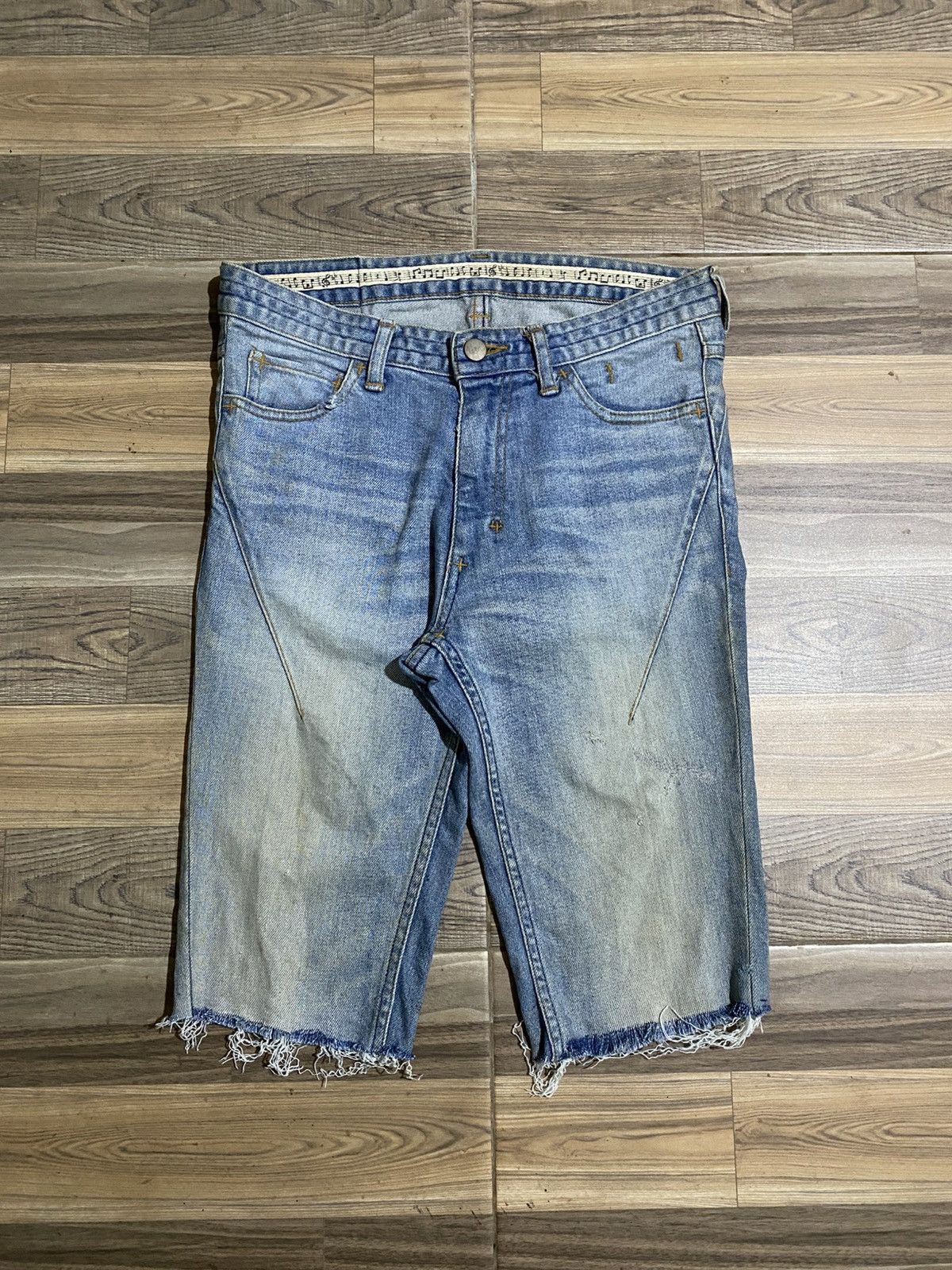 Number (N)ine NUMBER NINE STUDIOUS DISTRESSED SKINNY SHORT PANTS Size US 28 / EU 44 - 1 Thumbnail