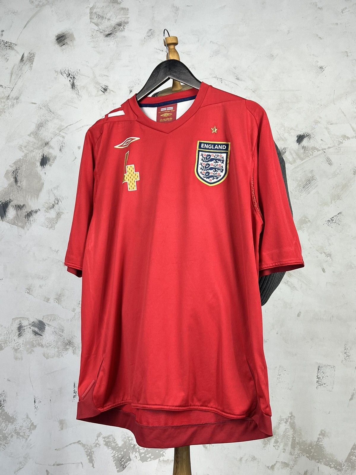 Umbro Vintage Umbro England Gerrard 4 Jersey Size L - XL Size US XL / EU 56 / 4 - 1 Thumbnail