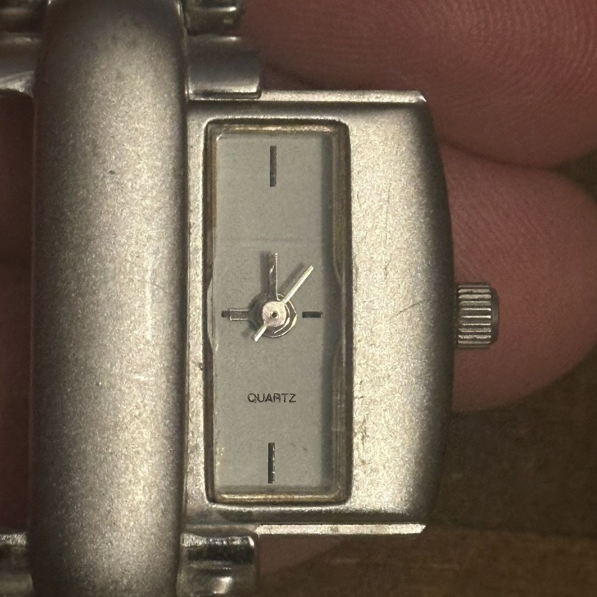 Vintage Vintage silver tone hidden face quartz watch Size ONE SIZE - 5 Thumbnail