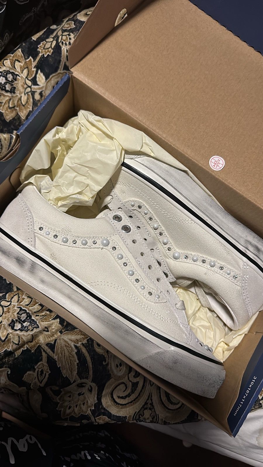 Vans Old skool vans- Marshmallow size 8 Size US 8 / EU 41 - 1 Thumbnail