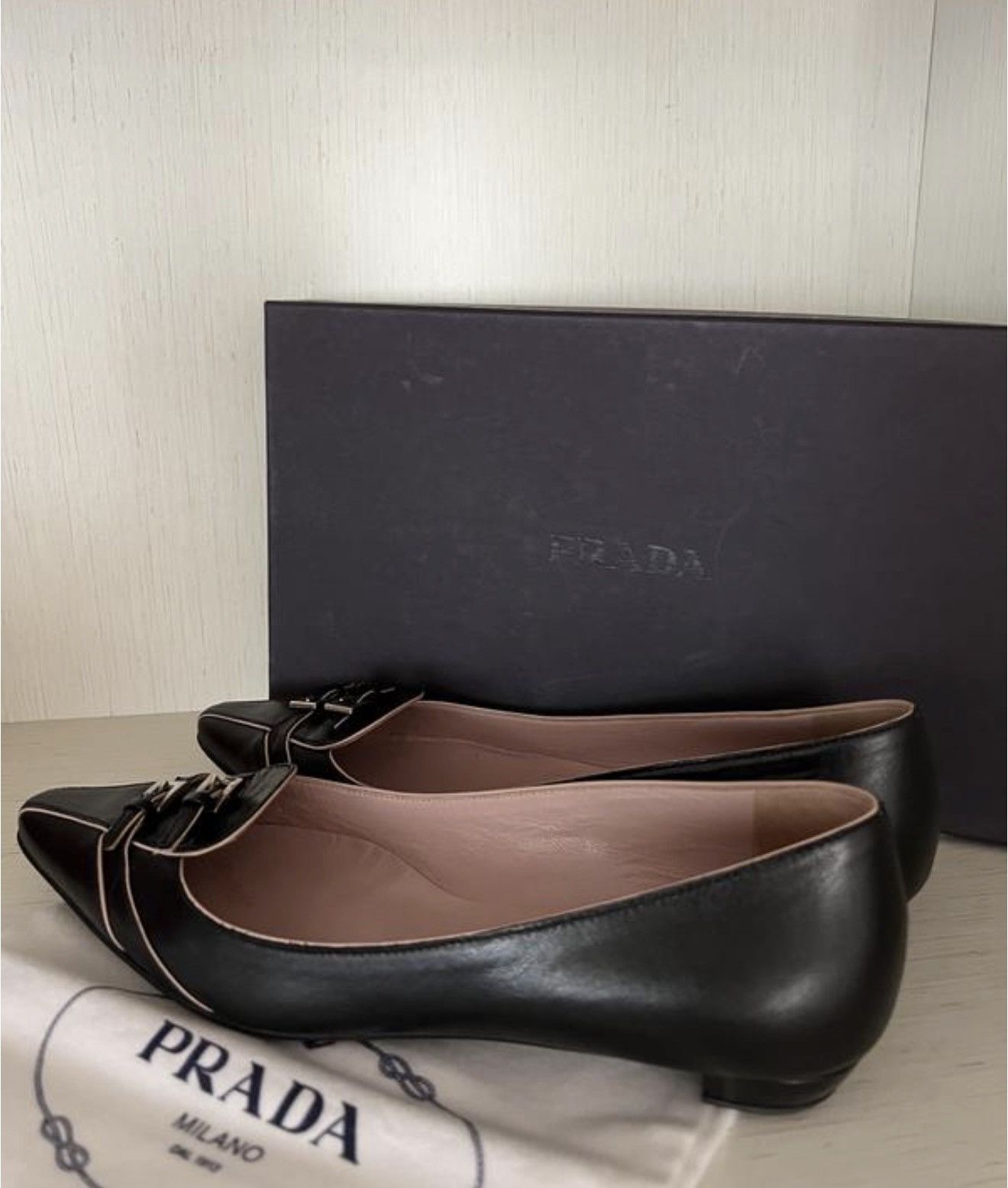 Prada *sz37* PRADA FW2002 Buckle Leather Flats Shoes Vintage Black Size US 7 / IT 37 - 3 Thumbnail