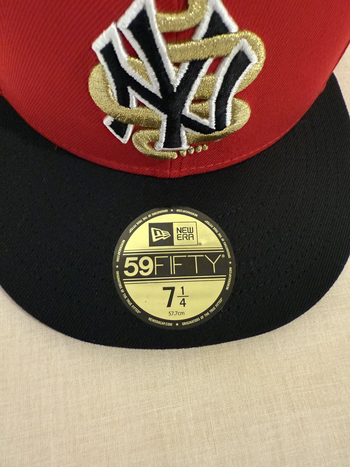 New Era New Era New York Yankees Year of the Snake Fitted Hat Size ONE SIZE - 5 Thumbnail