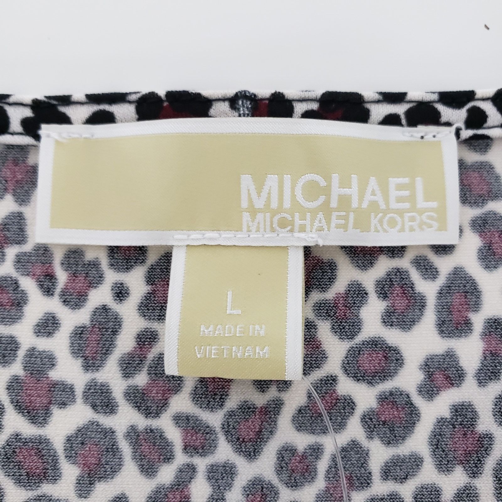 Michael Kors NWT MICHAEL KORS Arm Slit Animal Print Top Blouse L V-Neck Size L / US 10 / IT 46 - 13 Thumbnail