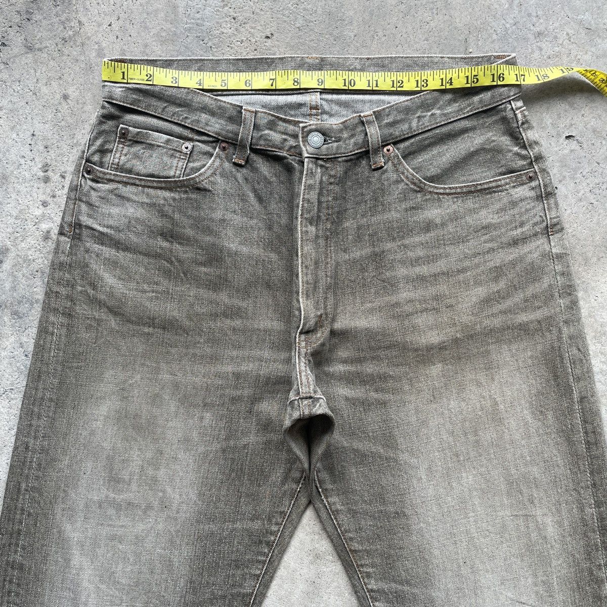 Japanese Brand × Jean × Vintage Japan Vintage Baggy Denim Faded Greyish Browns Jeans Pants Size US 34 / EU 50 - 5 Thumbnail