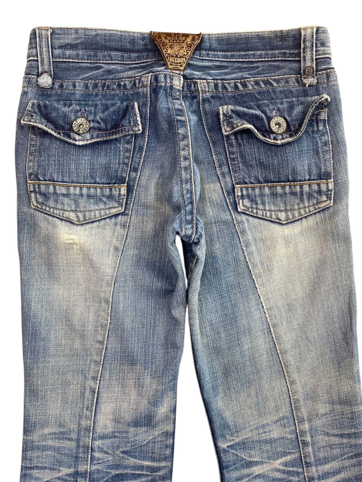 Japanese Brand Japanese Brand Grunde Faded Wash Style Flare Jeans Size US 27 - 4 Thumbnail
