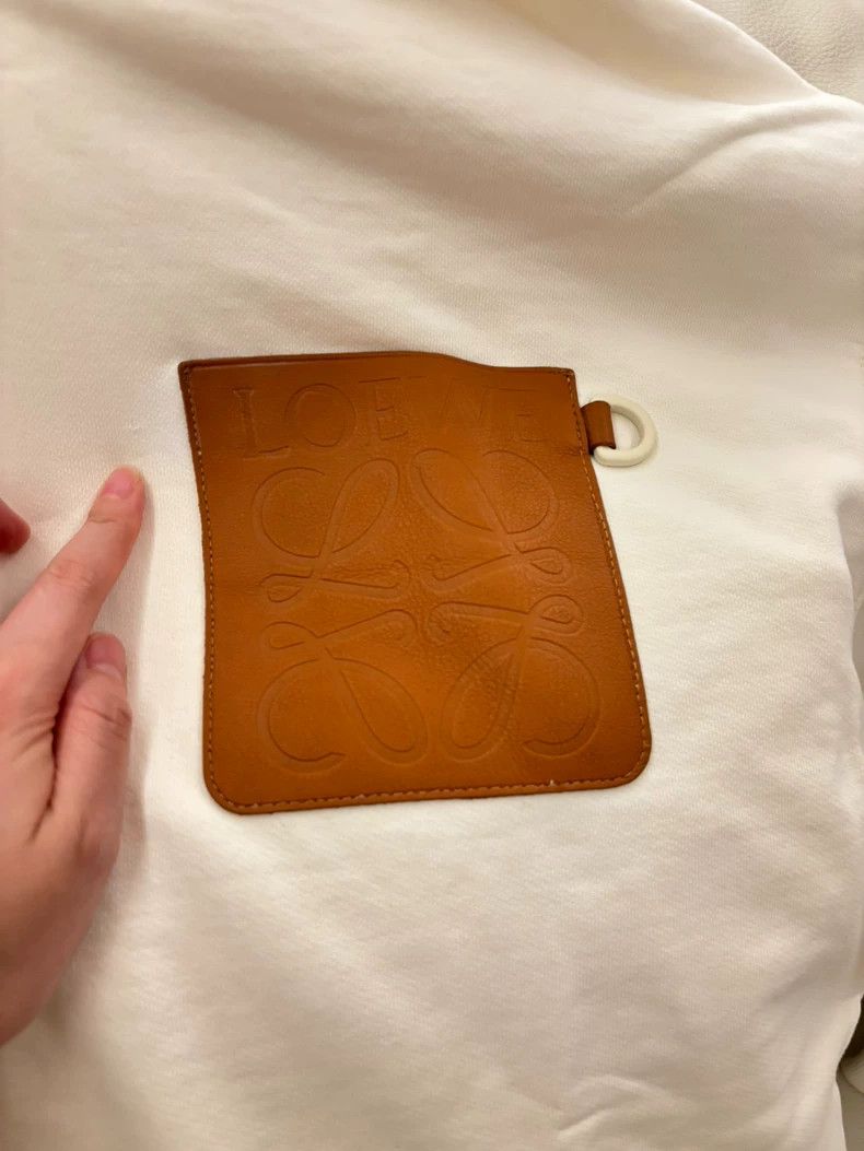 Loewe Loewe White hooded sweater, size L, with brown leather poc Size L / US 10 / IT 46 - 2 Thumbnail