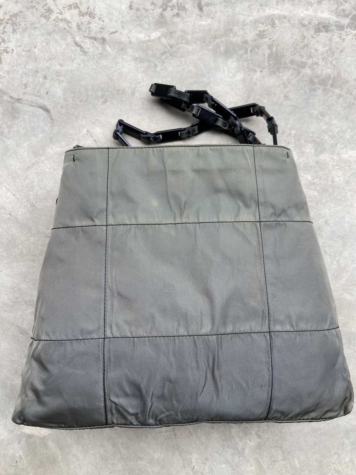 Prada authentic Prada Tessuto Shoulder Bag Size ONE SIZE - 4 Thumbnail