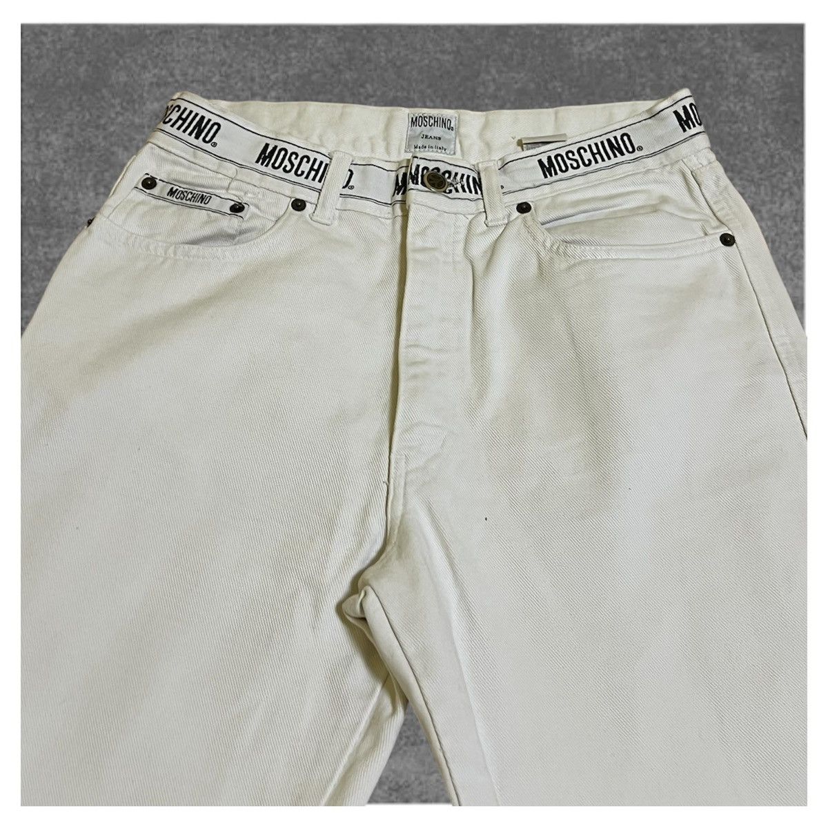 Moschino MOSCHINO Jeans White men W 28 L 36 Rare Size made in Italy Size US 28 / EU 44 - 4 Thumbnail