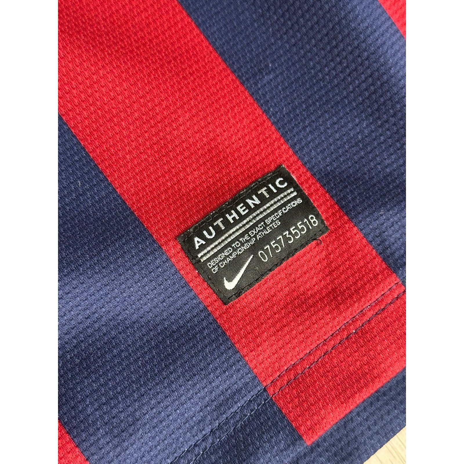 Nike Vintage Nike FC Barcelona Home Kit Men's Small - Authentic Size US S / EU 44-46 / 1 - 10 Thumbnail