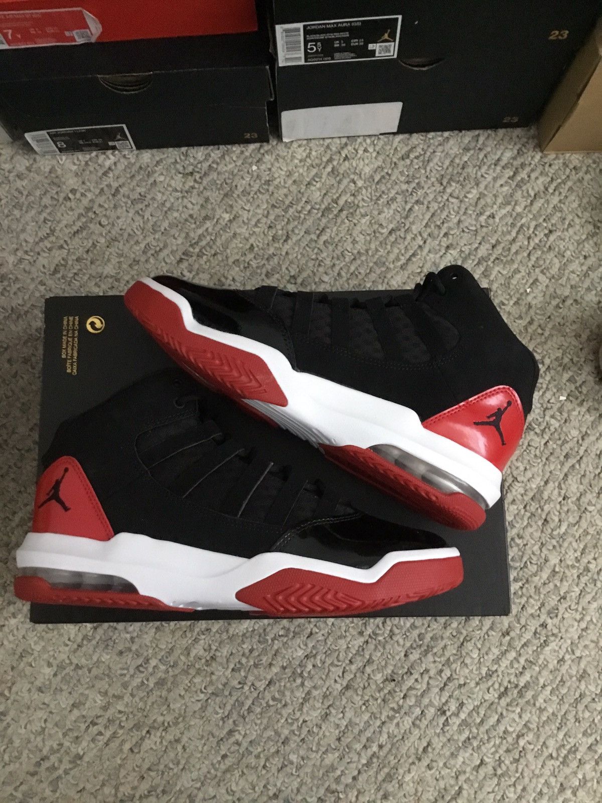 image of Jordan Brand Max Aura Bred Gs 5.5Y Shoes in Black, Men's