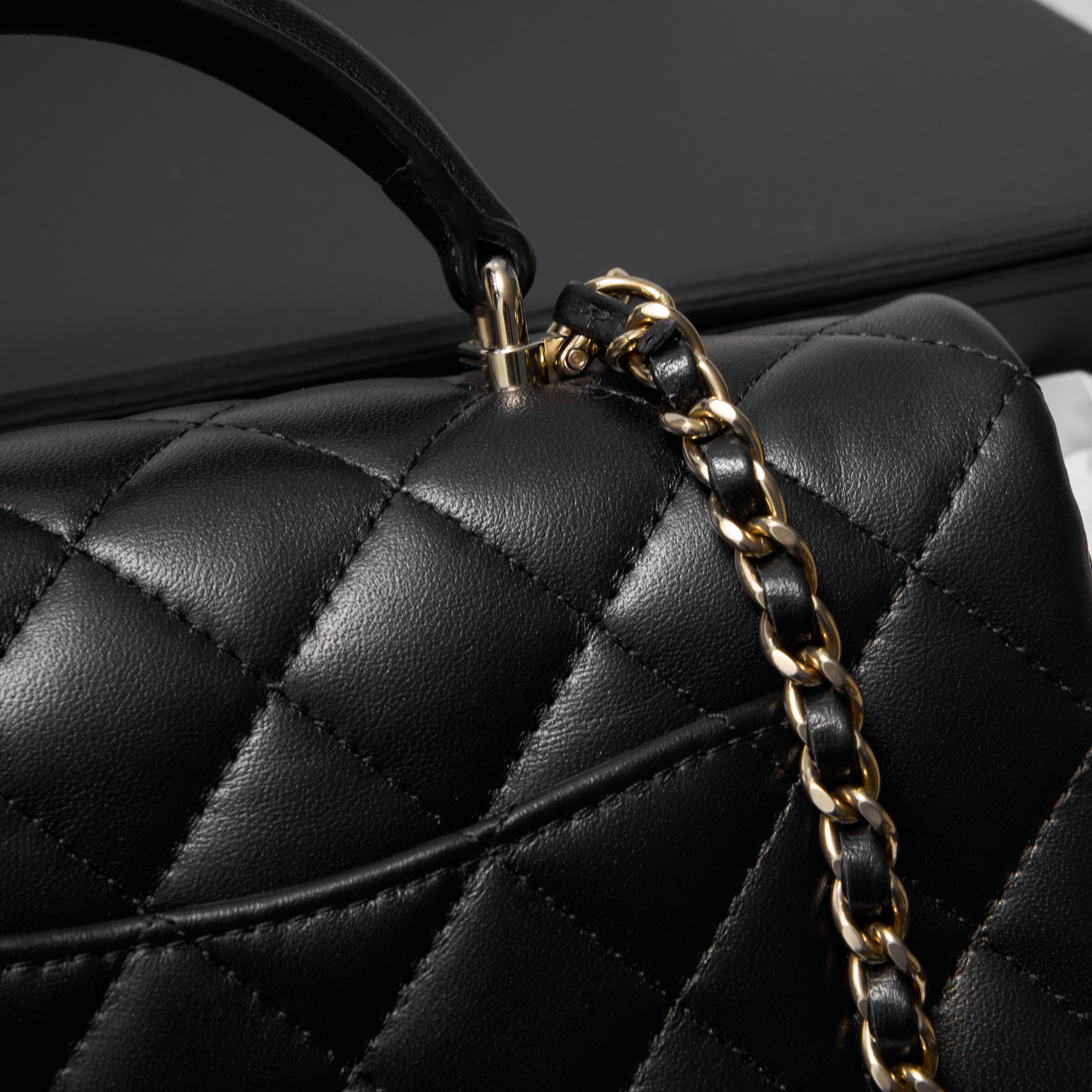 Chanel CHANEL Flapbag Handle Agneau/MDCB Noir Size ONE SIZE - 4 Thumbnail