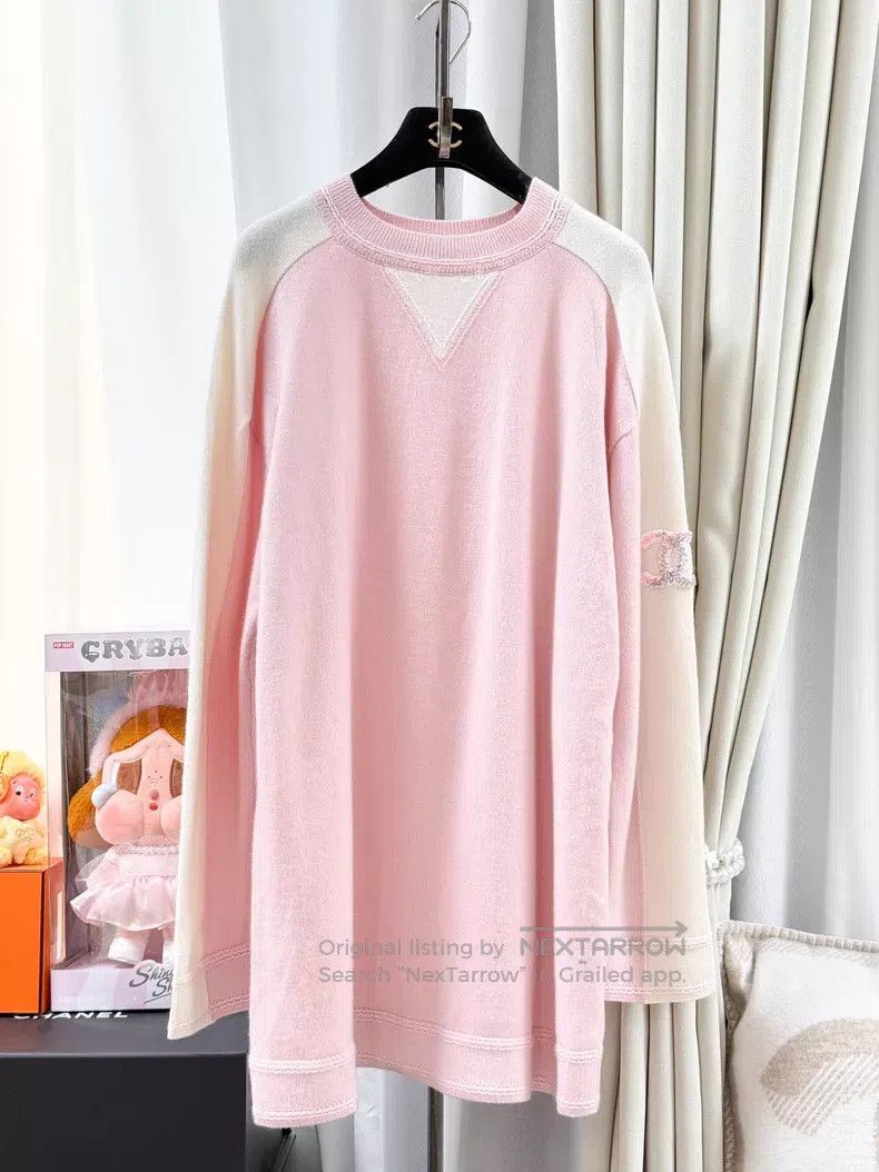 Chanel Chanel 24C early spring pink white sequin logo colour long Size XXS / US 00 / IT 34 - 2 Thumbnail