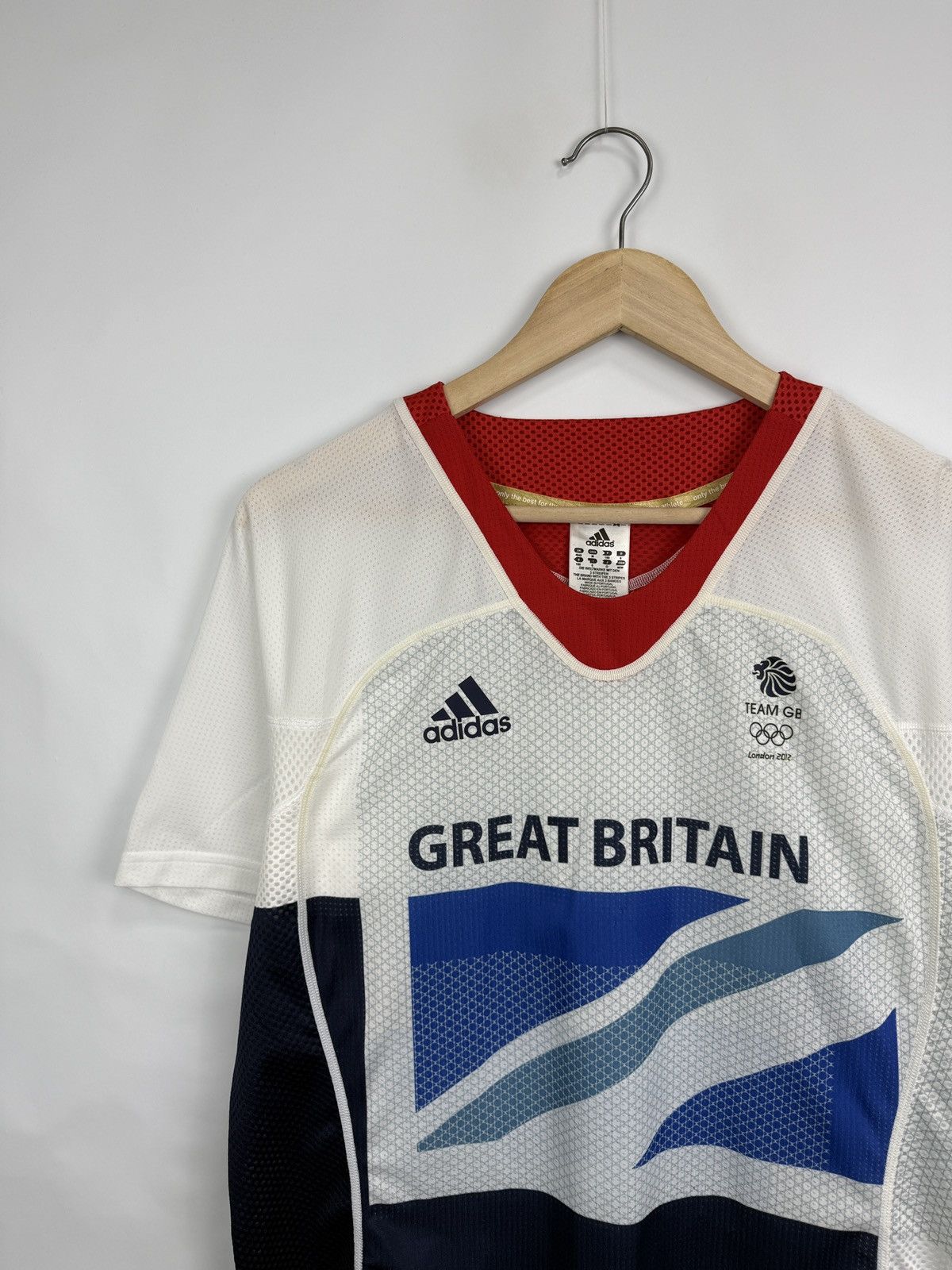Adidas 🇬🇧 2012 Adidas Great Britain Olympic Team GB Football Jersey Size US M / EU 48-50 / 2 - 3 Thumbnail
