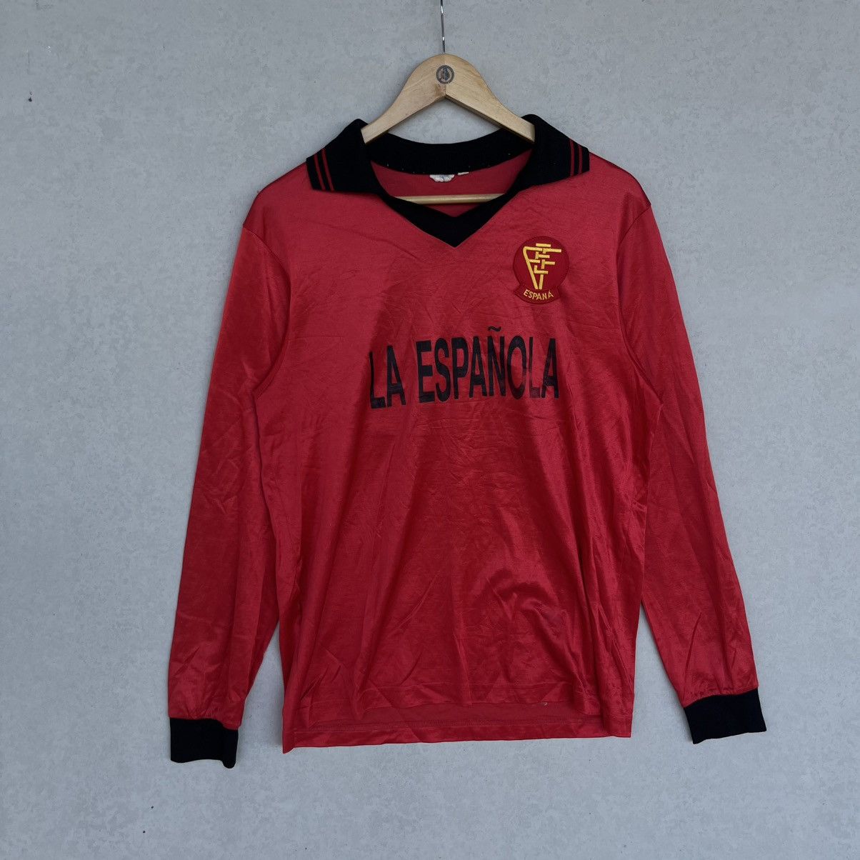 Other Vintage Spain Red Long Sleeve Football Shirt Size L Size US L / EU 52-54 / 3 - 1 Thumbnail