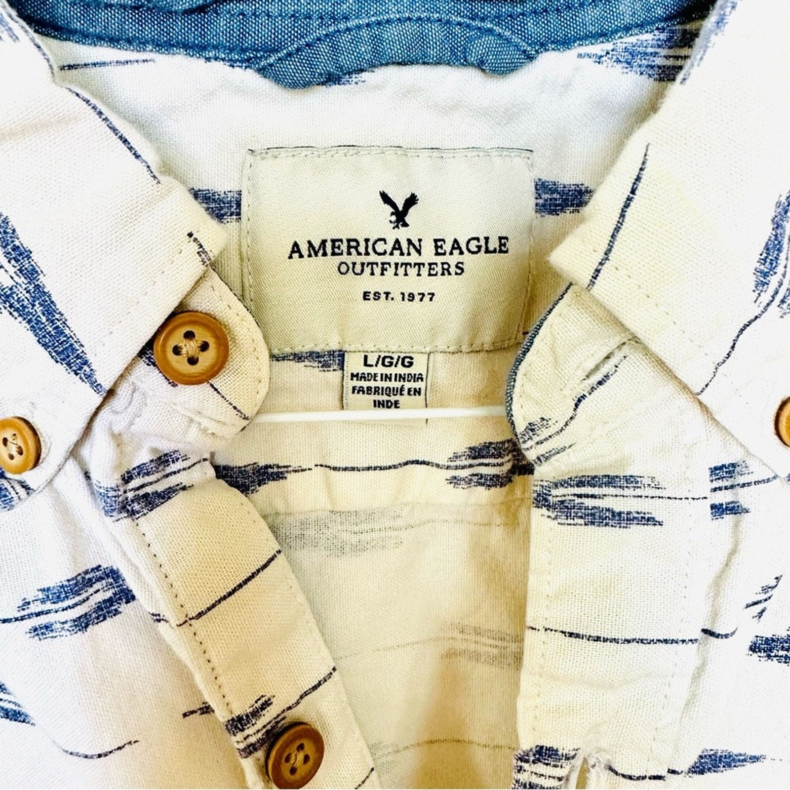 American Eagle Outfitters AMERICAN EAGLE White Blue Striped Button Short Sleeve Shirt Size US L / EU 52-54 / 3 - 10 Thumbnail