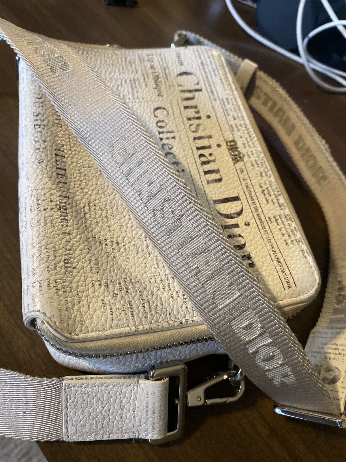 Daniel Arsham × Dior Dior x Arsham Zipped Compact Crossbody Wallet Bag Size ONE SIZE - 10 Thumbnail