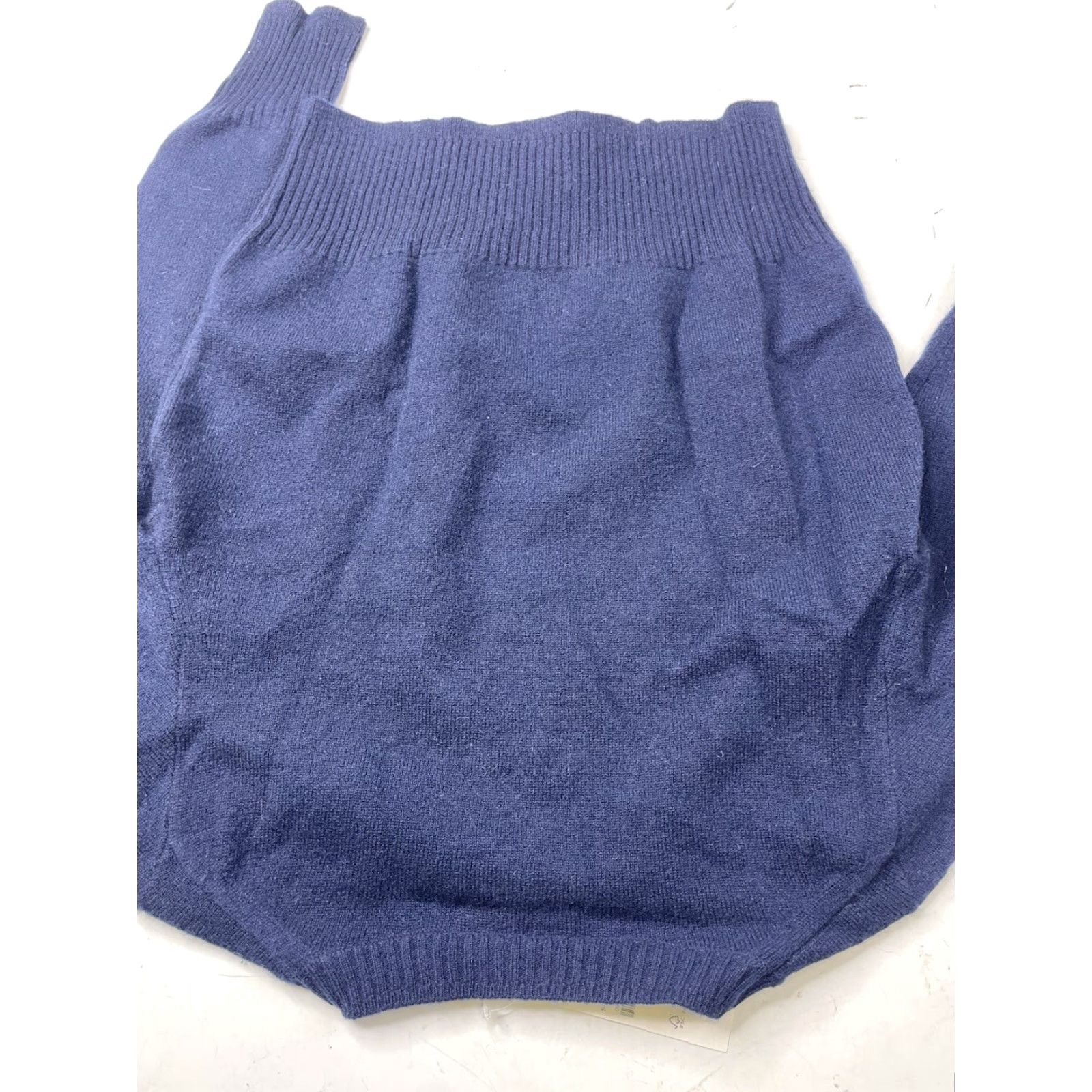 J.Crew NWT J.Crew Crewneck Sweater XS Navy Fuchsia Heart Print Cashmere Knit Women Pullover Size XS / US 0-2 / IT 36-38 - 8 Thumbnail