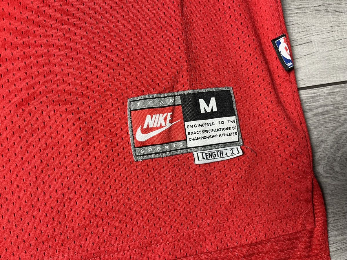 Nike Vintage Nike Chicago Bulls #23 Michael Jordan Basketball NBA Size US M / EU 48-50 / 2 - 4 Thumbnail