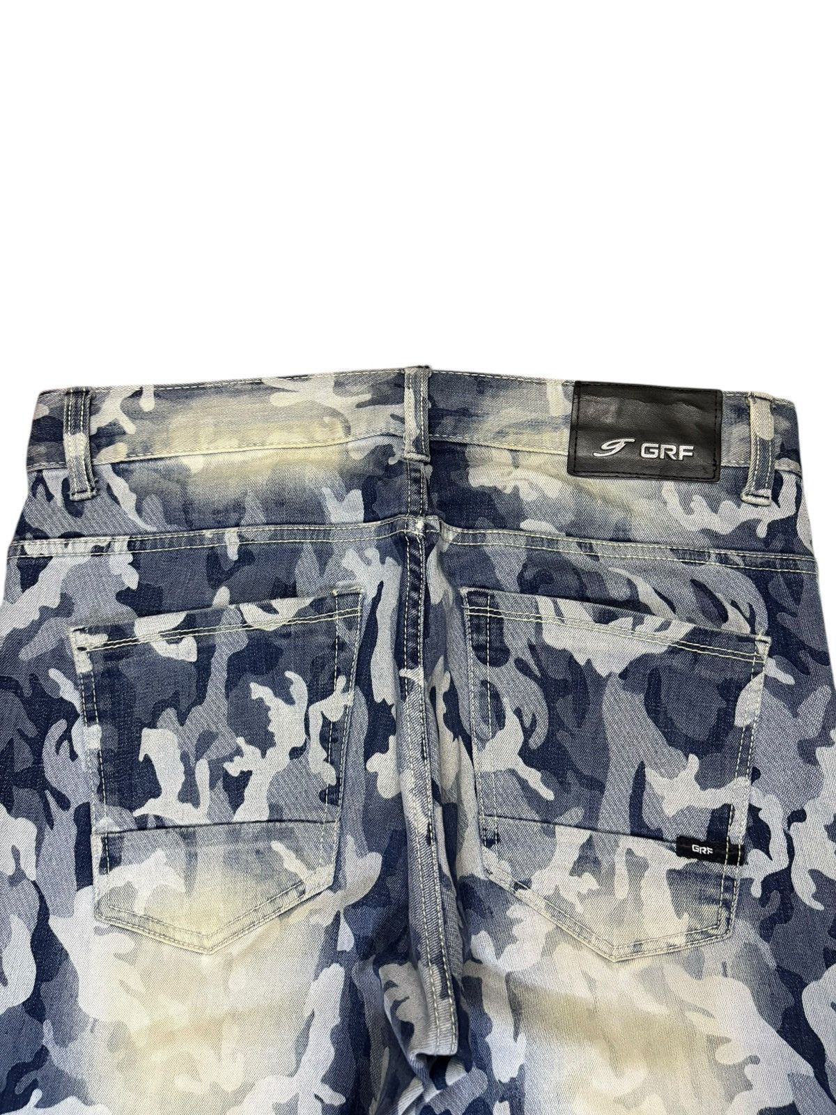 Japanese Brand Vintage Japanese Brand Army Navy Camo Distressed Jeans Size US 33 - 8 Thumbnail