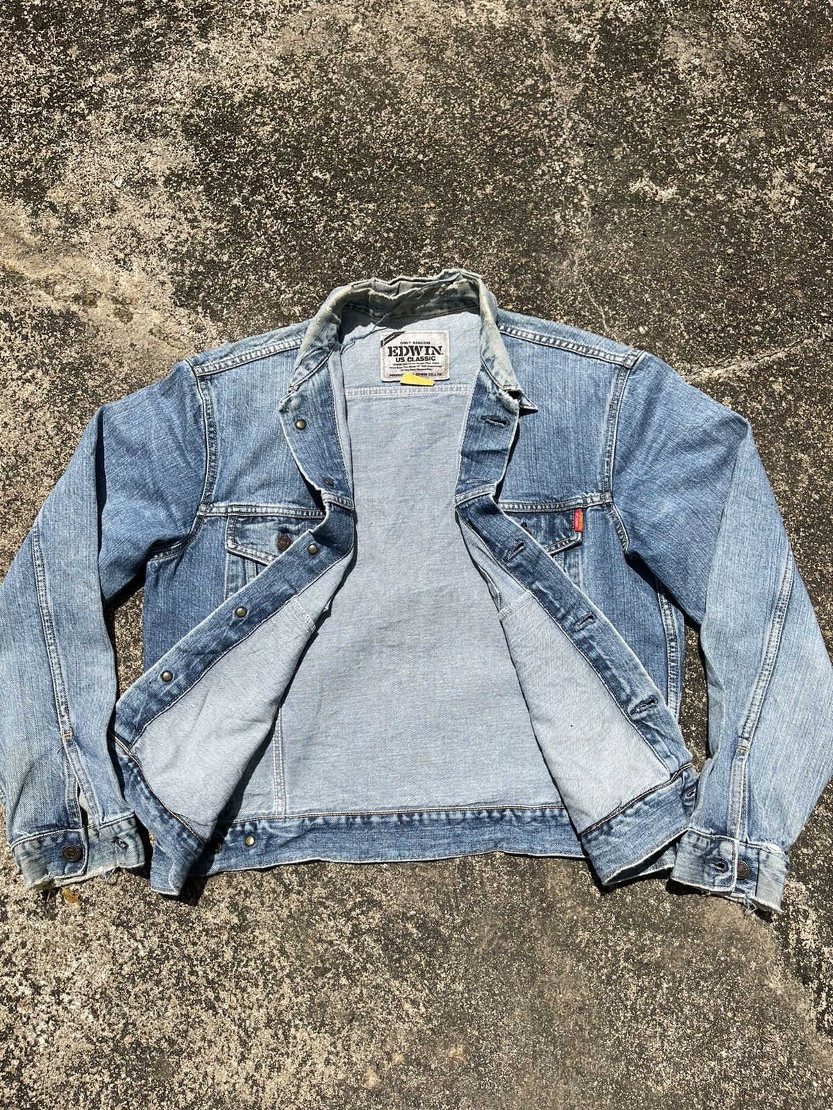 Edwin Edwin US Classic Denim Jacket Light Wash Distressed Japan Size US M / EU 48-50 / 2 - 16 Thumbnail