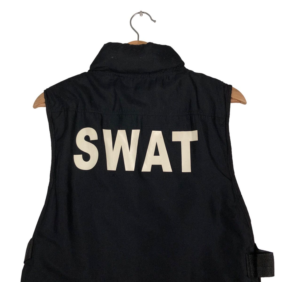 Japanese Brand 🔥Vintage Utility Bondage Cargo Pocket Vest Swat Big Logo Size US M / EU 48-50 / 2 - 9 Thumbnail