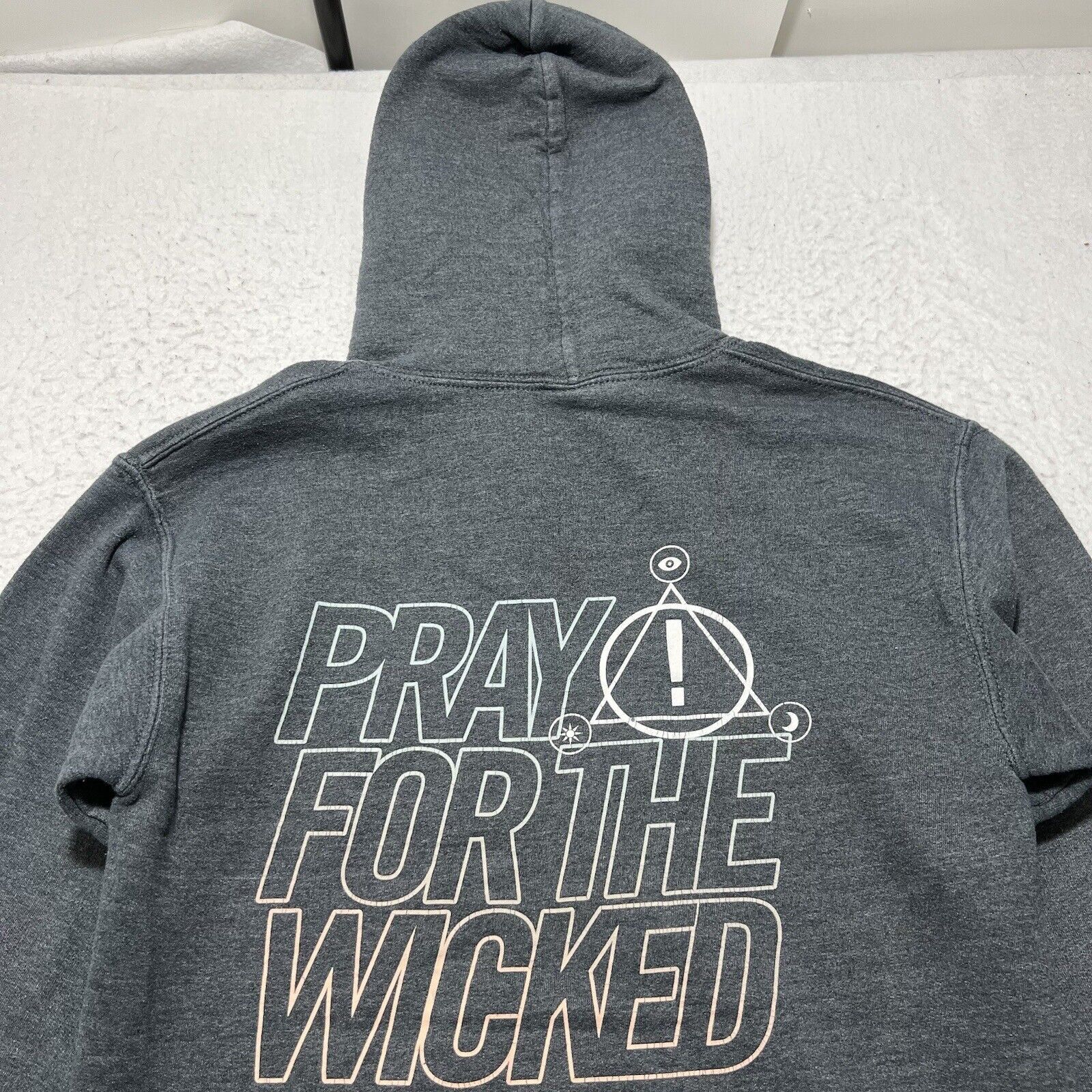 Gildan Panic! At The Disco Gray Pray For The Wicked Hoodie Size S / US 4 / IT 40 - 12 Thumbnail