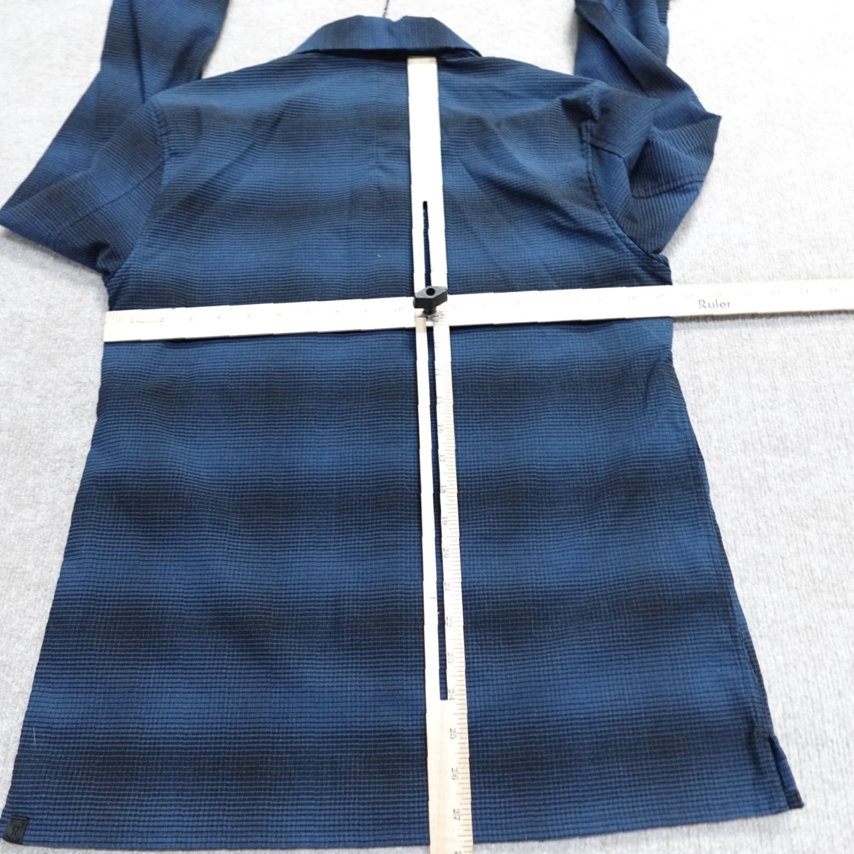 Lululemon Lululemon Shirt M Blue Striped Flannel Button-Up Long Sleeve Mens M Size US M / EU 48-50 / 2 - 5 Thumbnail