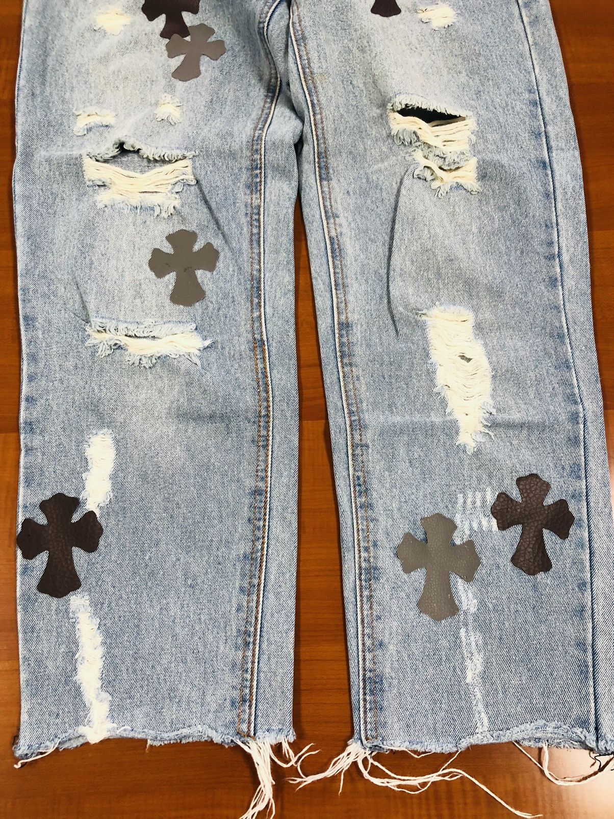 Forever 21 Forever 21 Ripped Jeans Size US 29 - 15 Thumbnail