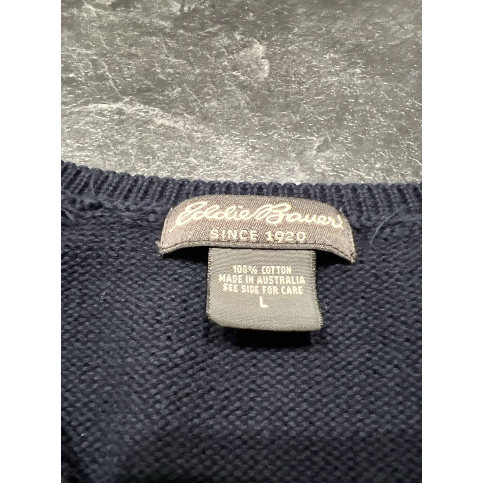 Eddie Bauer VINTAGE Eddie Bauer Sweater Vest Men L Plaid Navy Blue Y2K Geometric Knit V-Neck Size US L / EU 52-54 / 3 - 6 Thumbnail